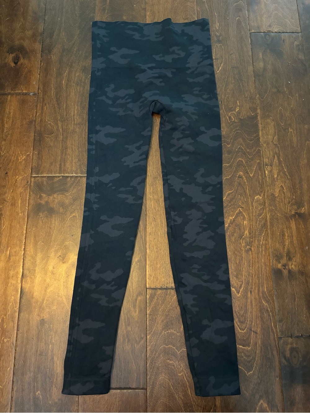 Spanx Black Camo Leggings Sz Small